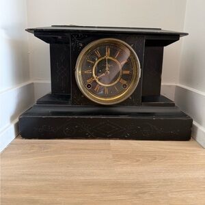 Othr Black and Gold Mantel Clock